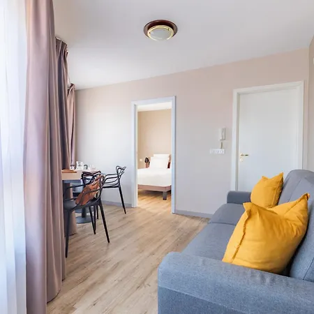 Aparthotel Appart'city Classic - Porte Du Luxembourg 2*