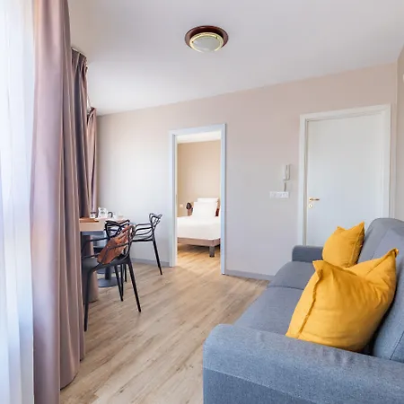 Aparthotel Appart'city Classic - Porte Du Luxembourg 2*