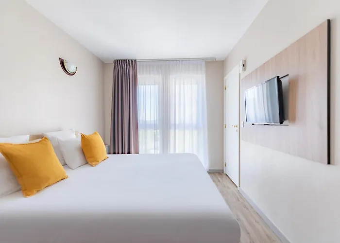 Appart'city Classic - Porte Du Luxembourg Aparthotel