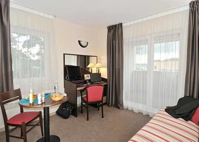 Appart'city Classic - Porte Du Luxembourg Aparthotel Aarlen